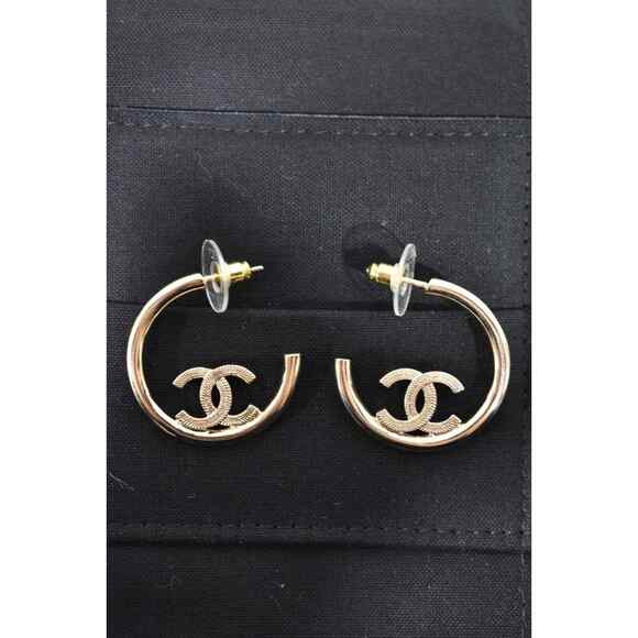 Chanel 22P Gold Metal Interlocking CC Logo Dangle Drop Statement Hoop Earrings - Picture 7 of 11
